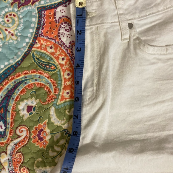 New! Woman’s Calvin Klein city shorts size 10 - Picture 4 of 8